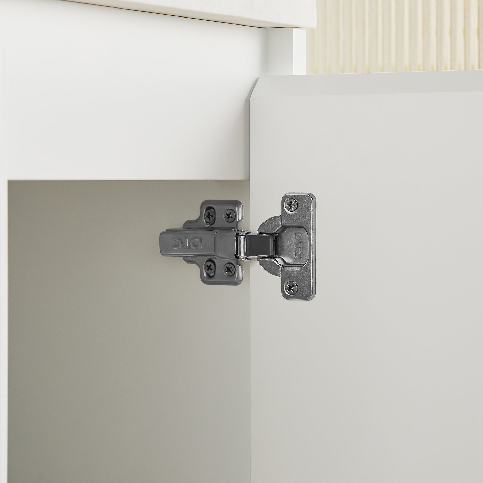 Wyrewood Wall-Mounted Vanity 590*460*500mm