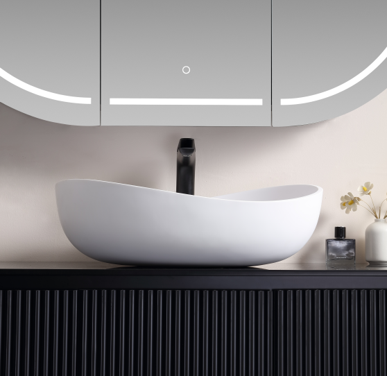 600*370*190mm Gloss White Basin Waverly SS6037