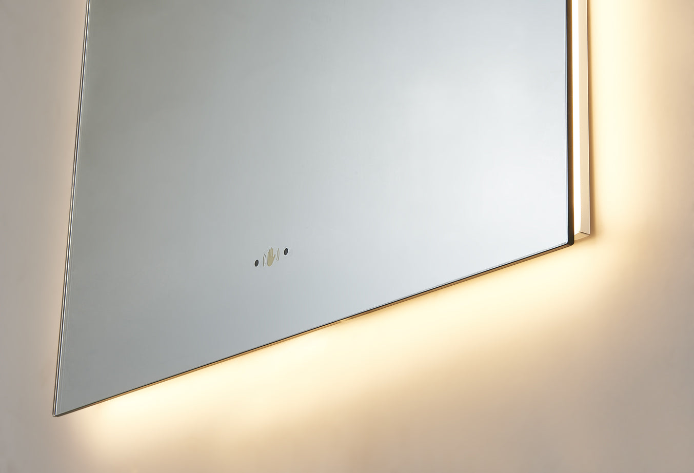 Backlit LED Bathroom Mirror – Smart Touch Frameless Wall Mirror 600*900mm